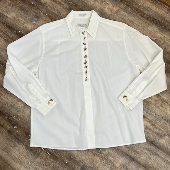 Vitg Embroidered Christmas Holly White Button Up Shirt Womens Size 10 Anne Elise - Picture 11 of 15